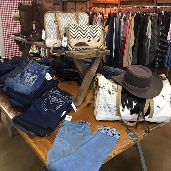 Meet the Posher - Picture 9 of 14